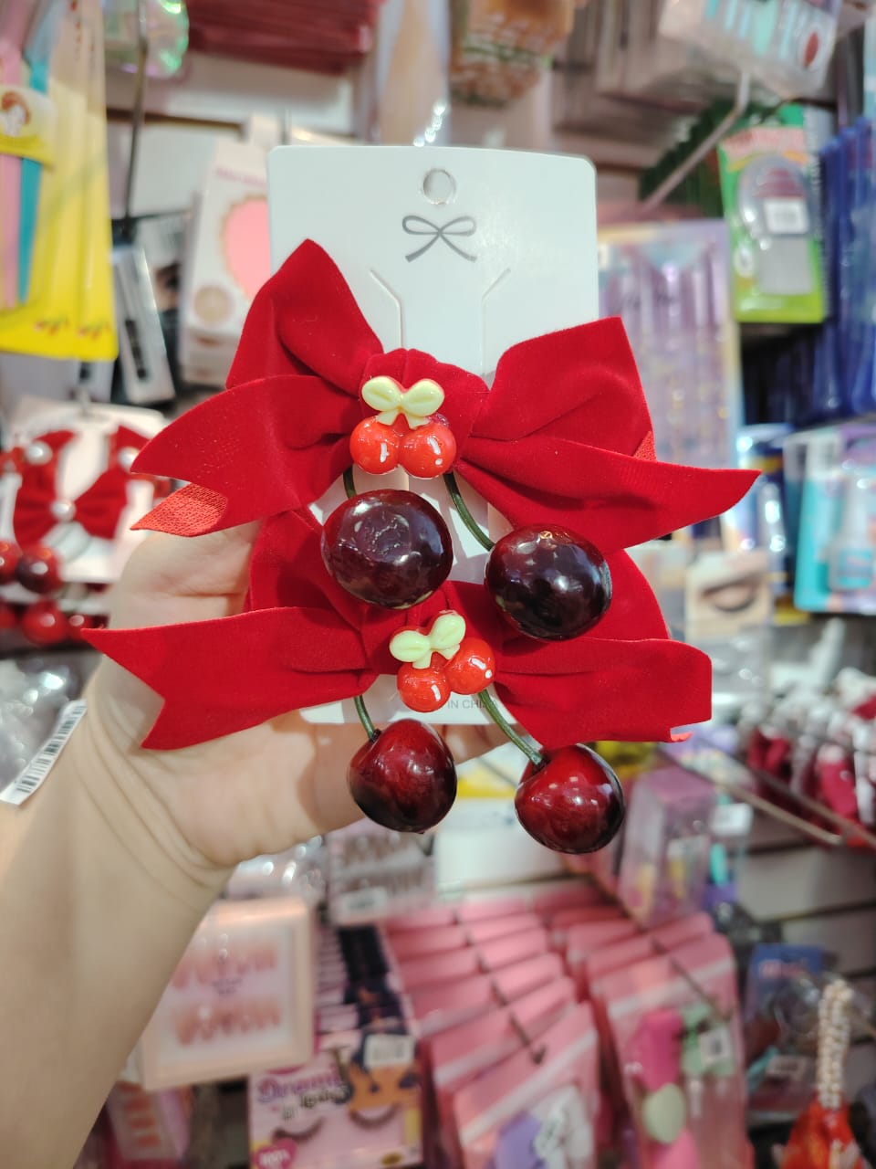 GANCHOS CEREZA EN TENDENCIA