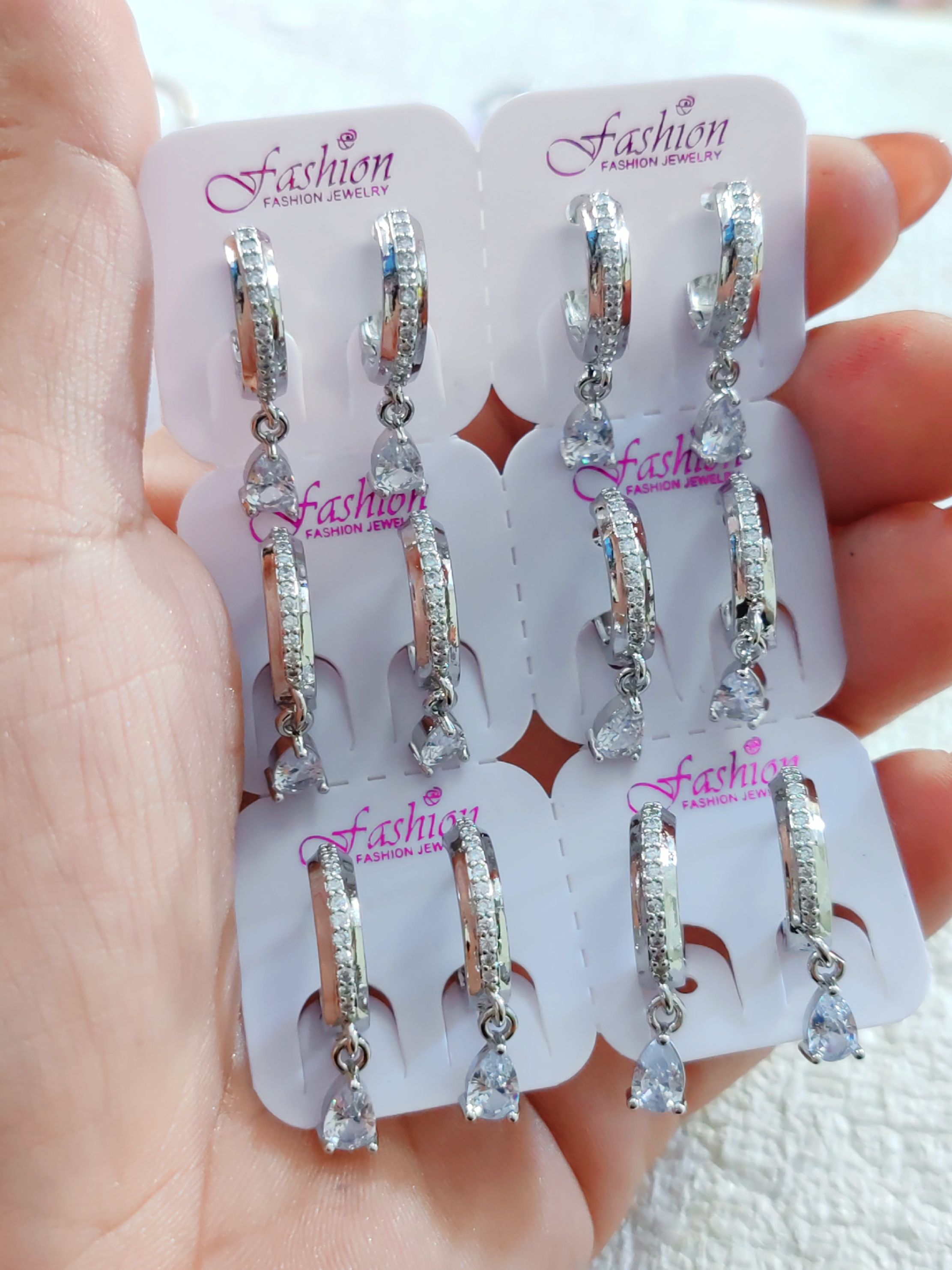 Aretes variados