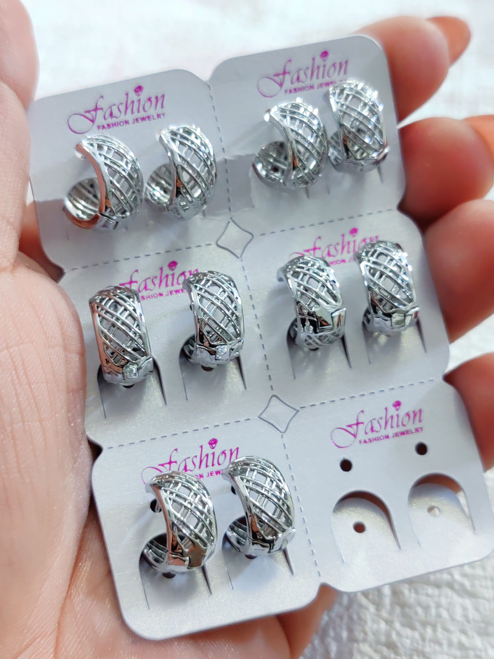 Aretes variados