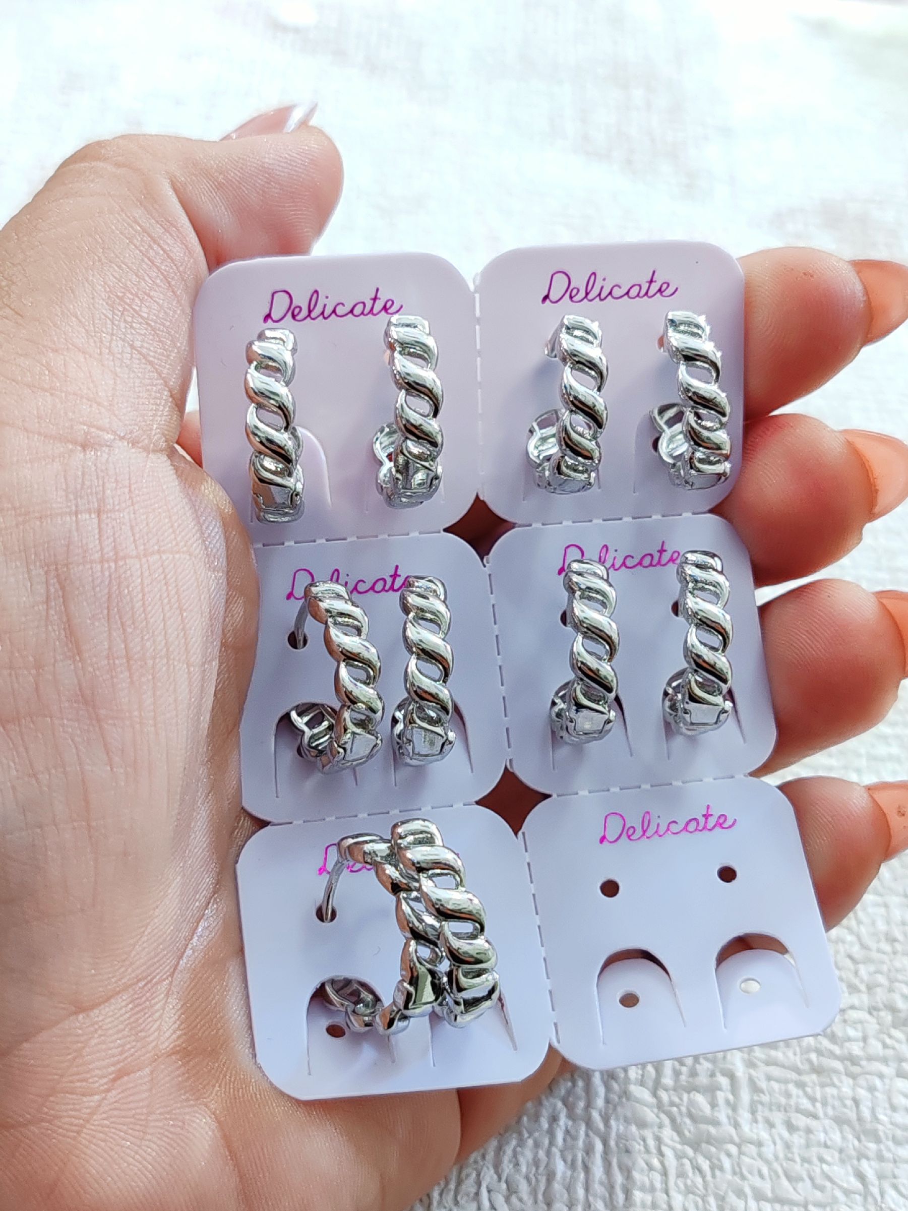 Aretes variados