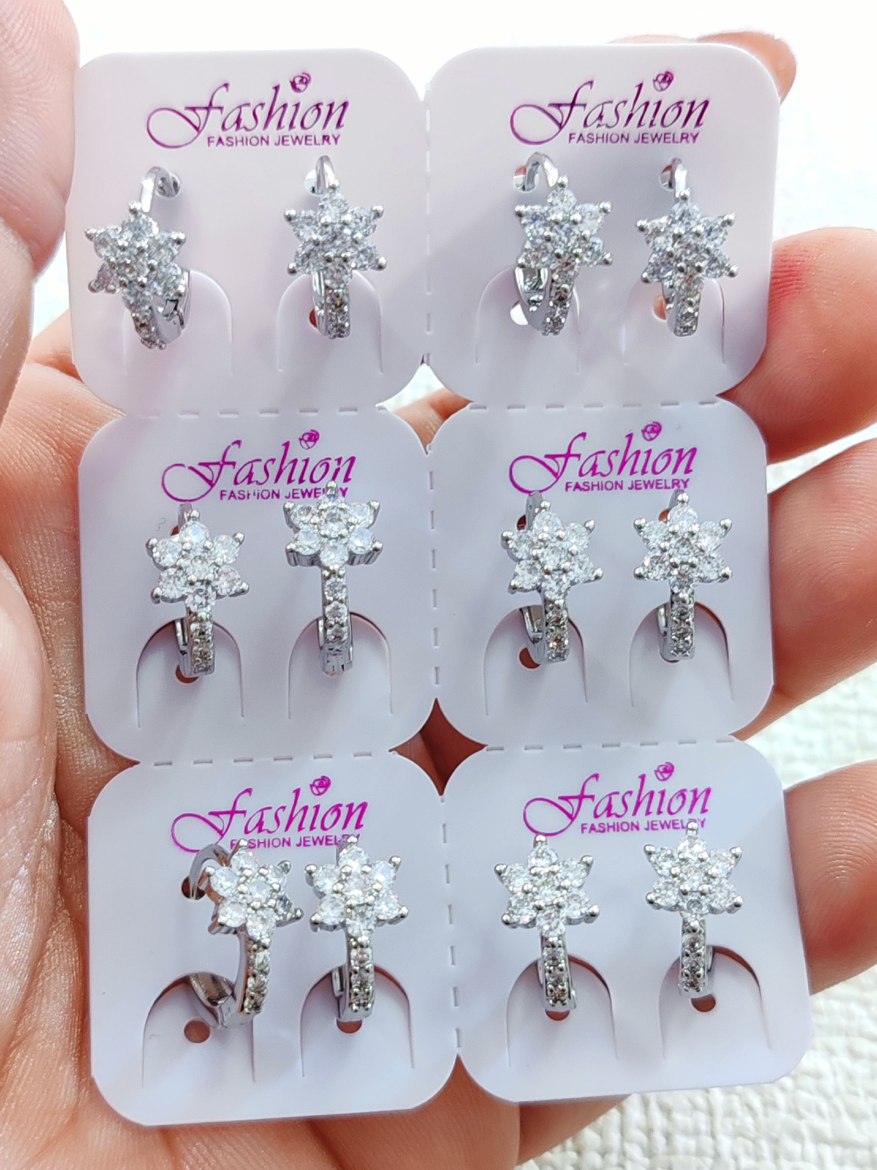 Aretes variados