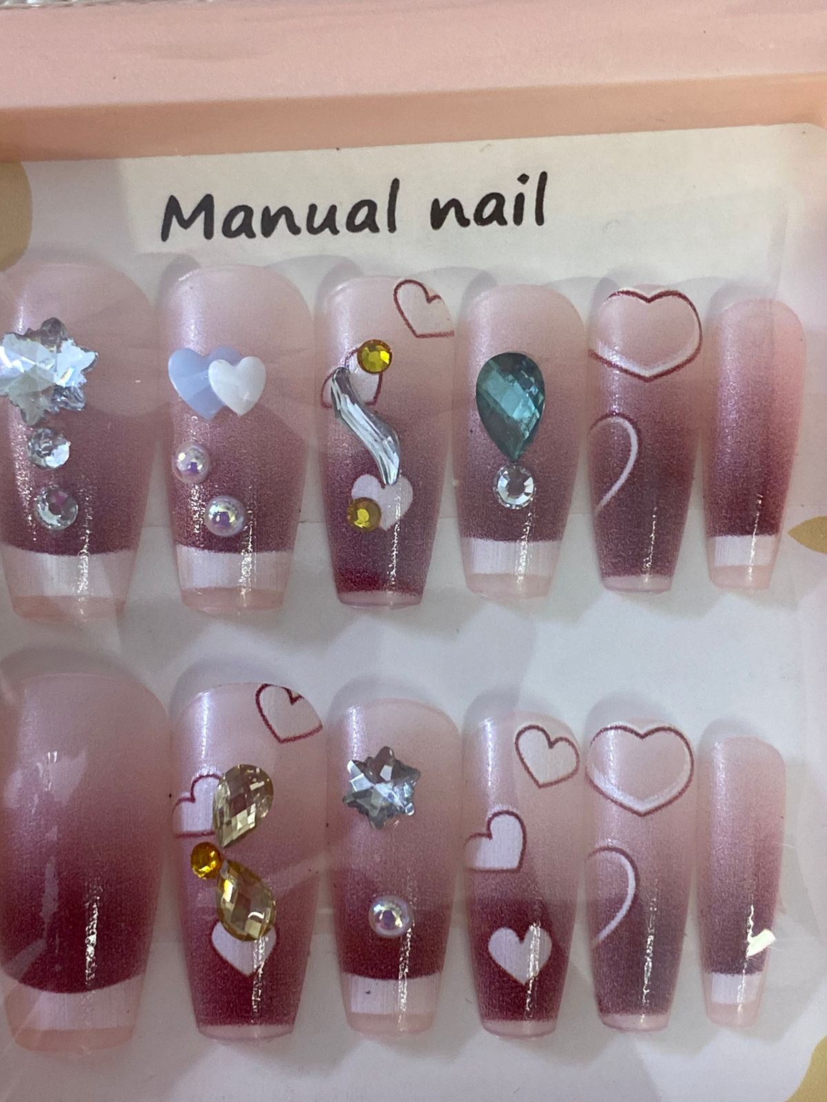 Uñas con decorativos