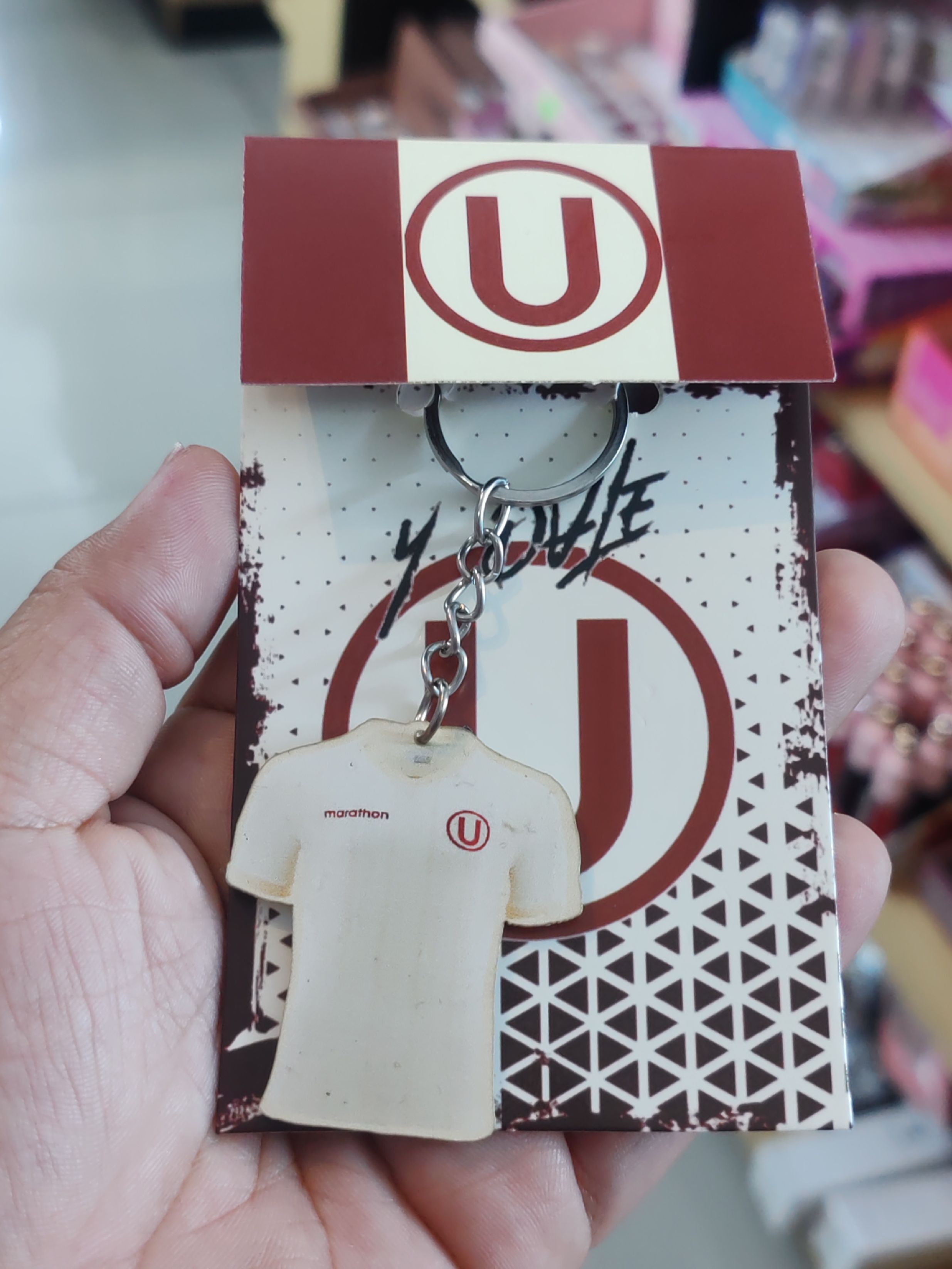 Llaveros equipo Al, U, real, etc