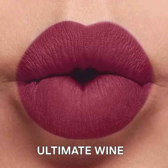 LABIALES STUDIO LOOK DE CYZONE