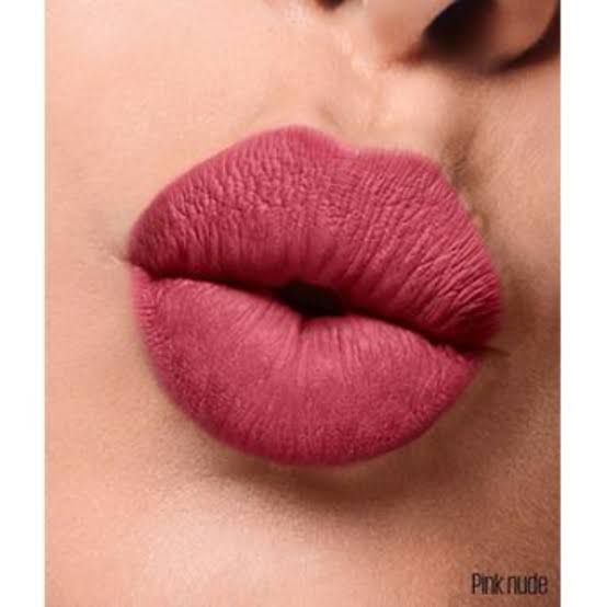 LABIALES STUDIO LOOK DE CYZONE