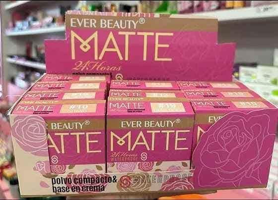 Polvo y base ever beauty