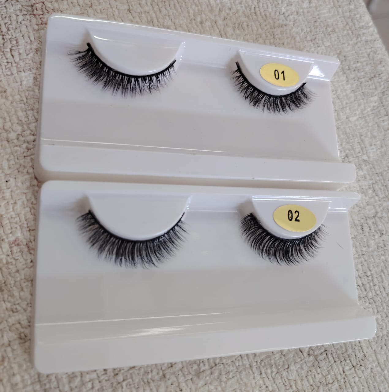 PESTAÑAS SARA & OLIVER