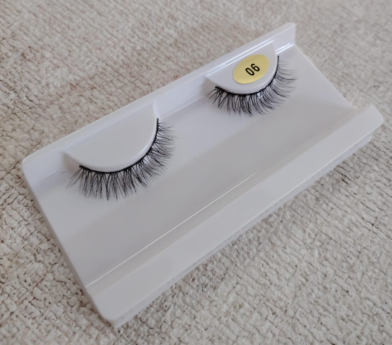 PESTAÑAS SARA & OLIVER