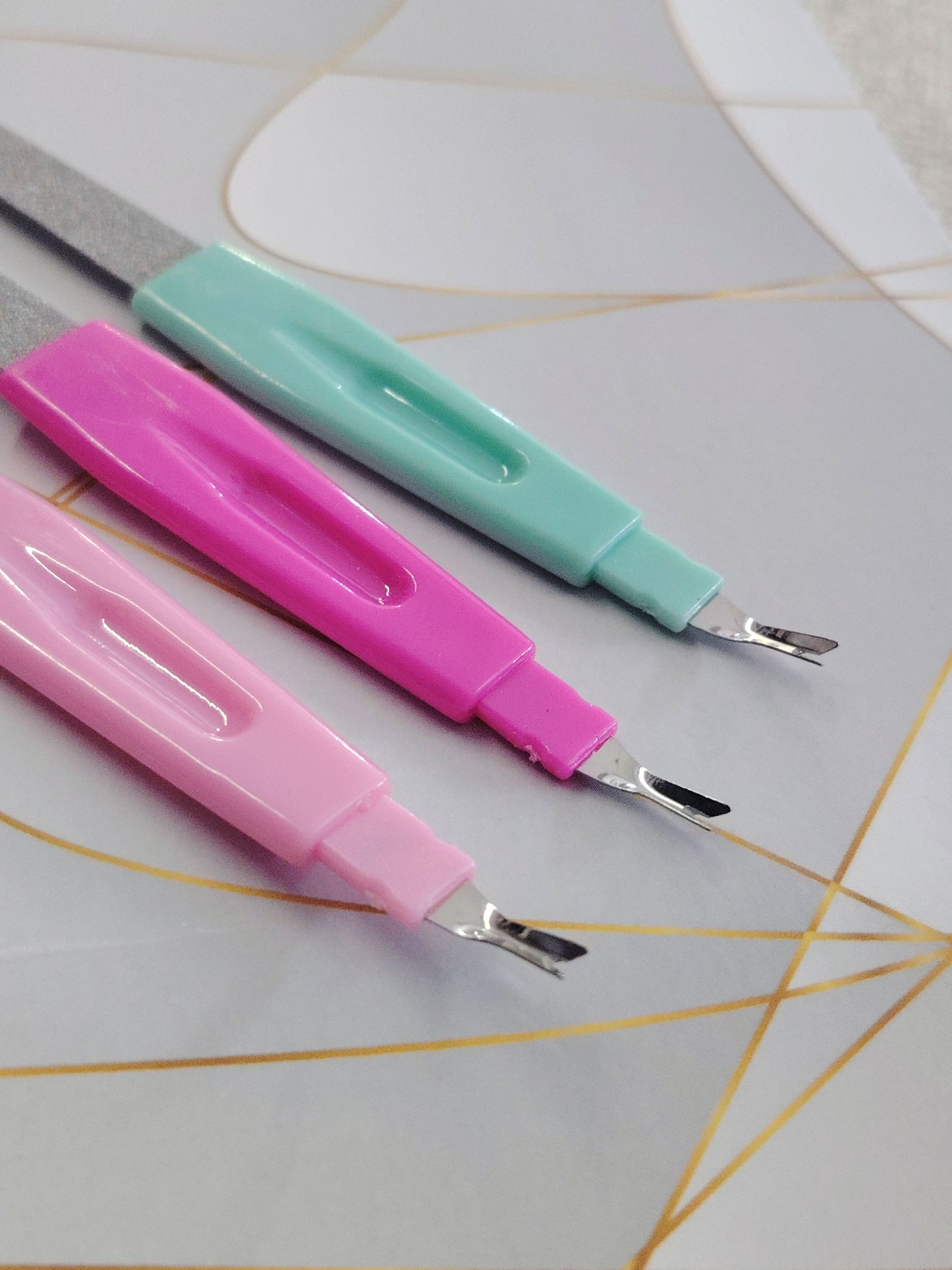 LIMA Y SACACUTICULA 2 EN 1