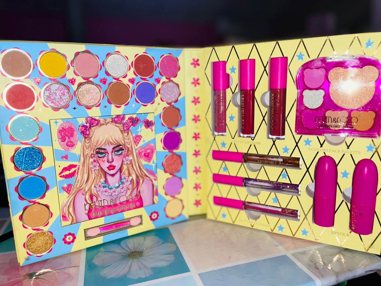 KIT DE MAQUILLAJE K&C